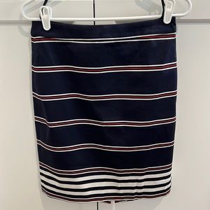 J Crew Outlet Pencil Skirt Size 2